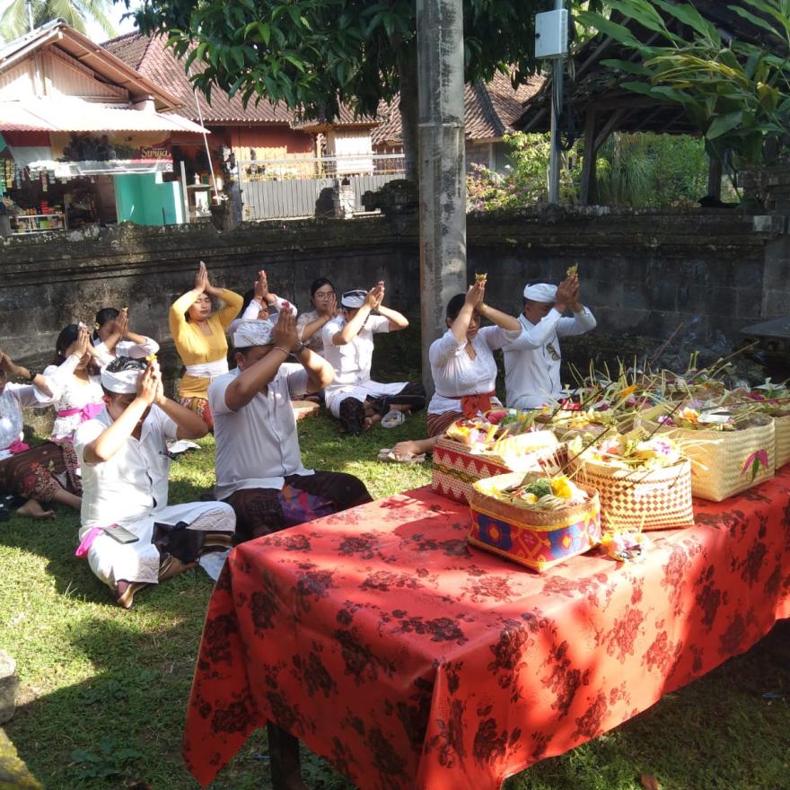 Persembahyangan Tumpek Uduh